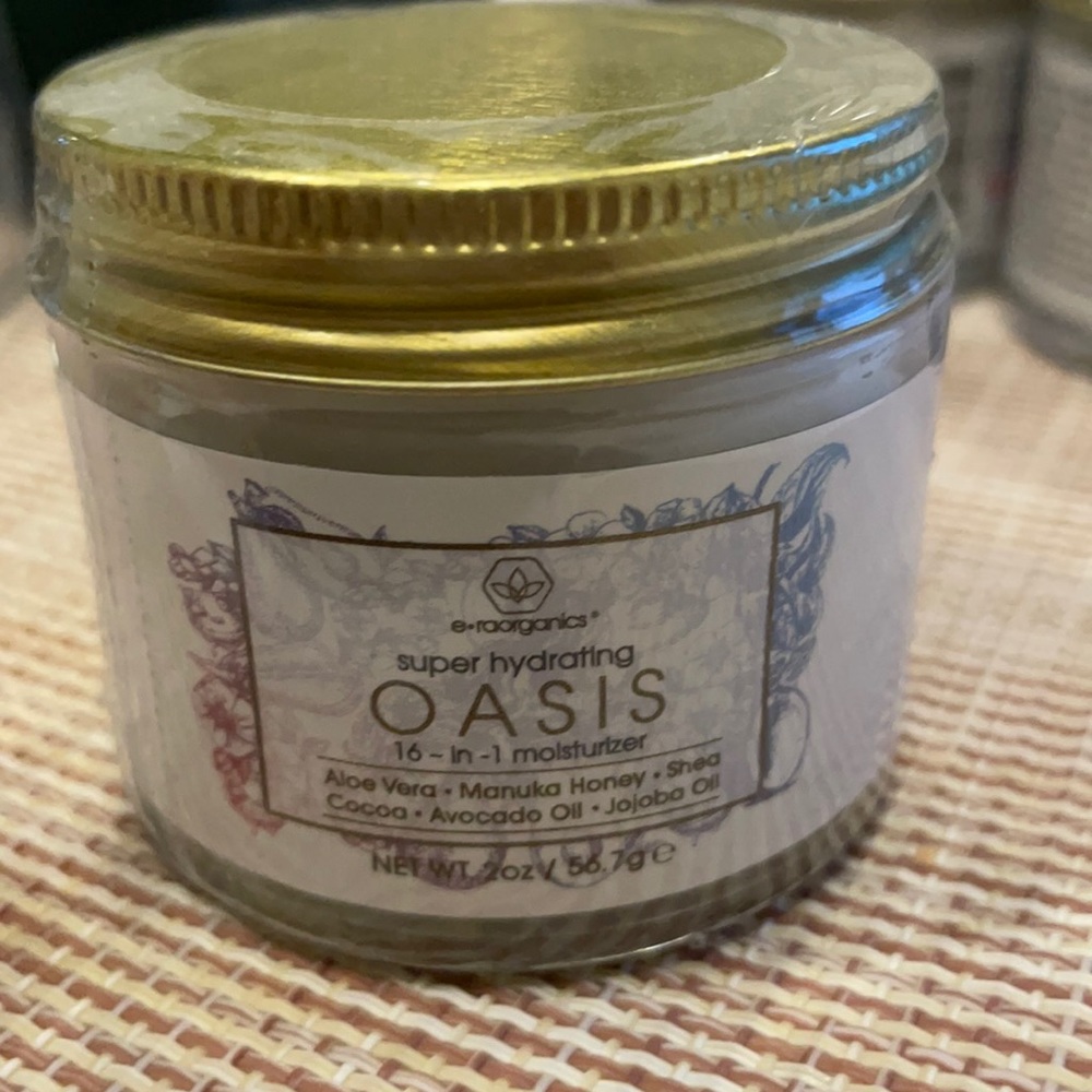 NWT ERA ORGANICS Extra Hydrating Moisturizer Cream